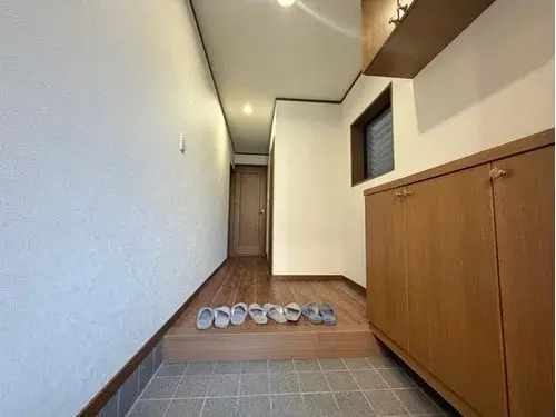 Slide 4