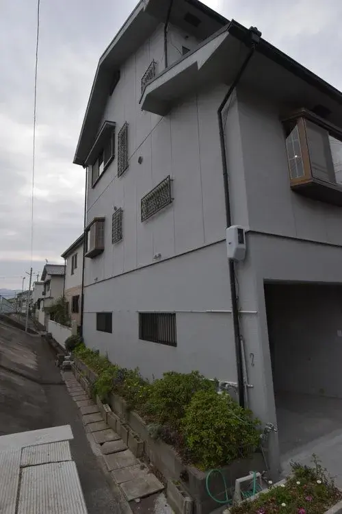 Slide 4