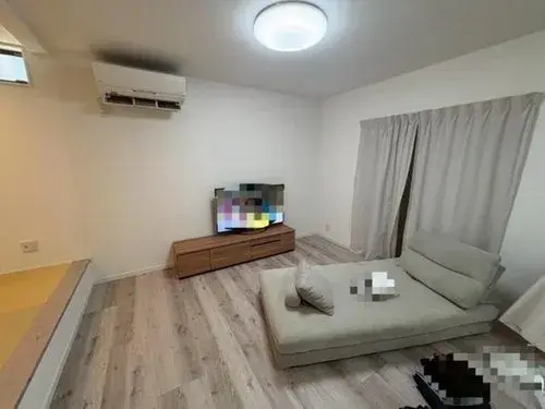 Slide 4