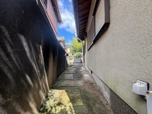 Slide 4