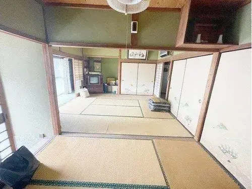 Slide 4
