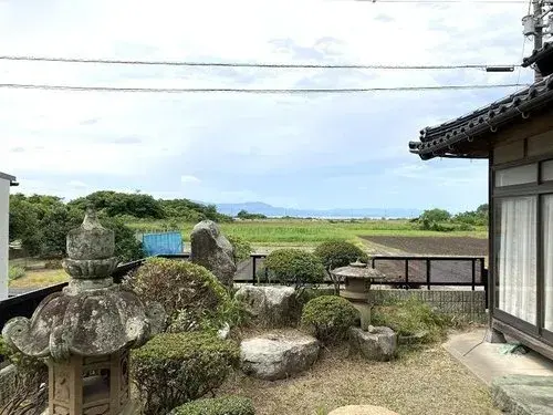 Slide 4
