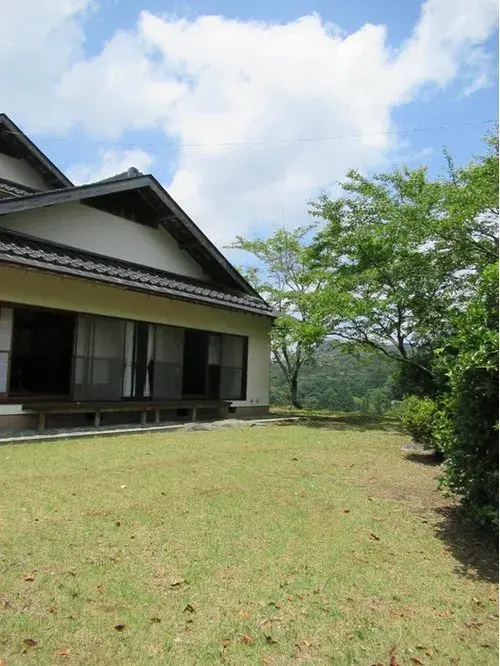 Slide 3