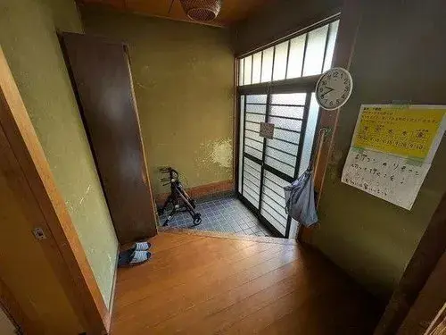 Slide 4