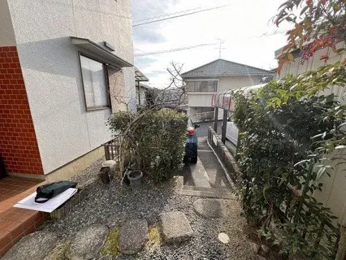 Slide 4
