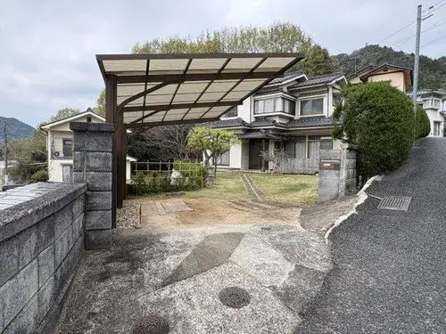 Slide 4