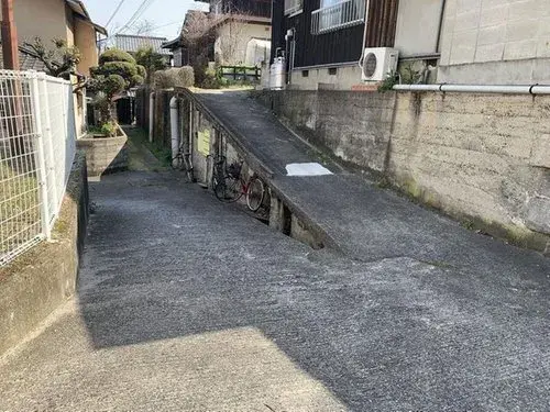 Slide 4