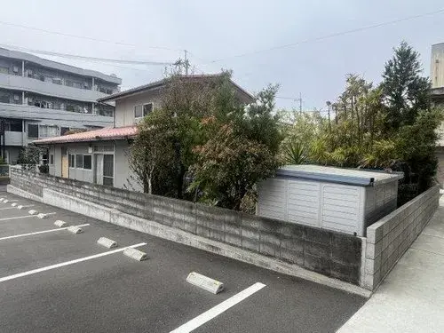 Slide 4