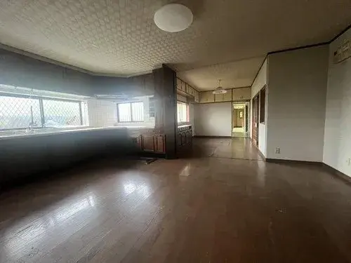 Slide 4