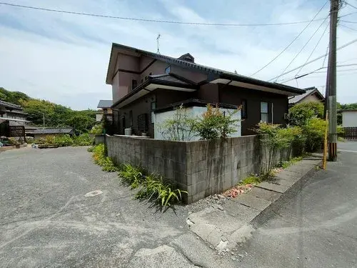 Slide 4