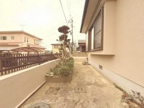 Slide 3