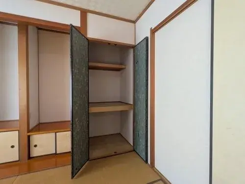 Slide 4