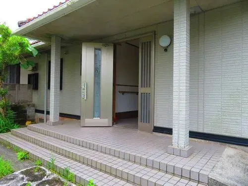 Slide 4