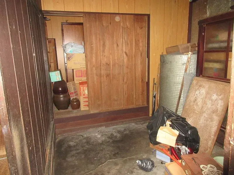 Slide 4