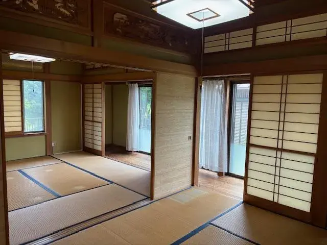 Slide 4