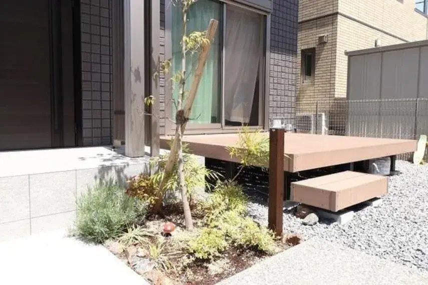Slide 4