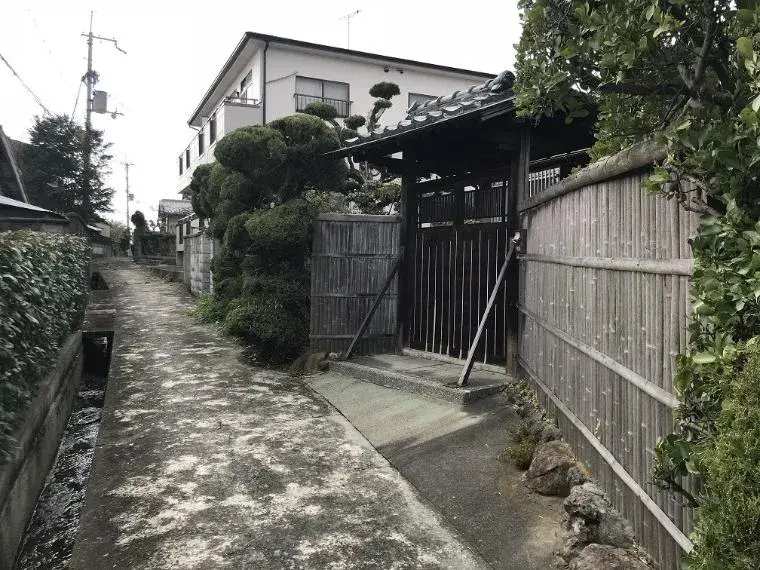 Slide 0