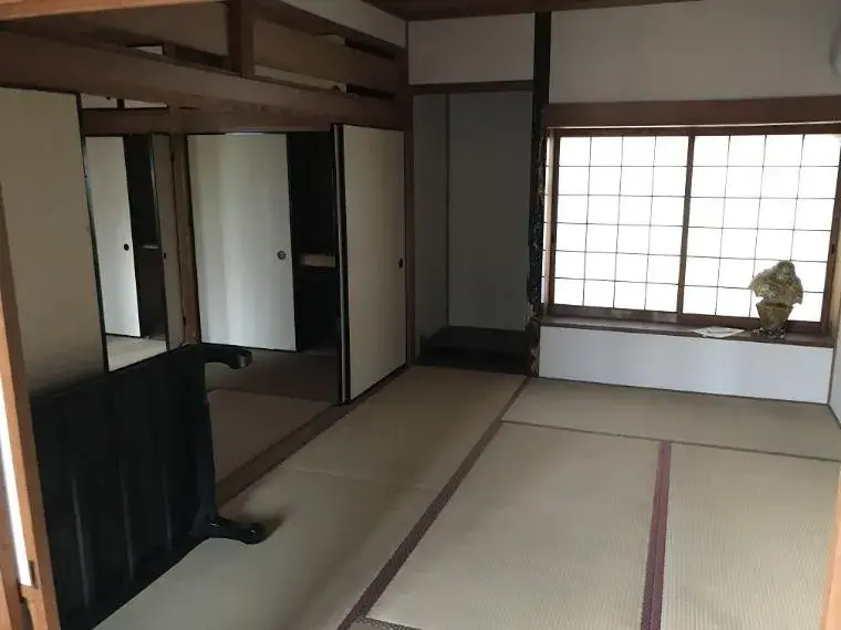 Slide 4