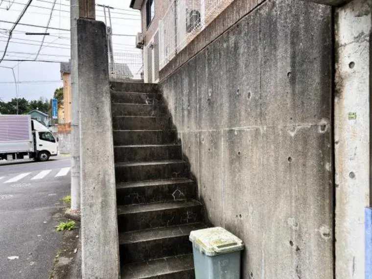 Slide 4