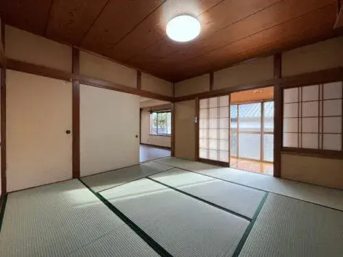 Slide 4