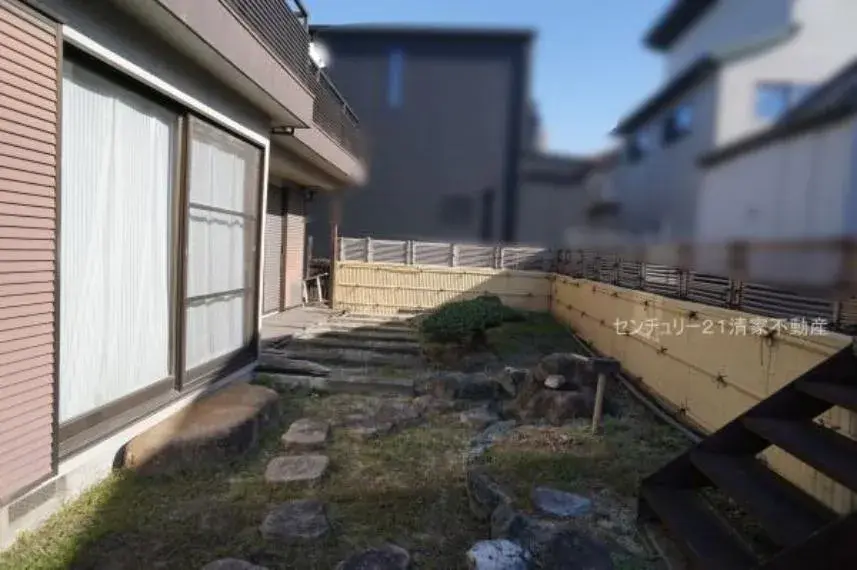 Slide 4
