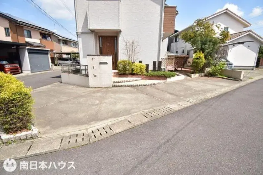 Slide 4