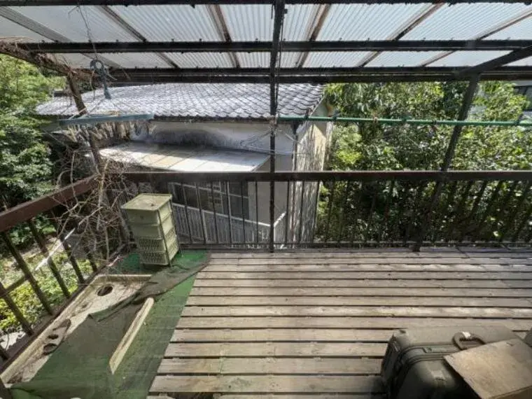 Slide 4