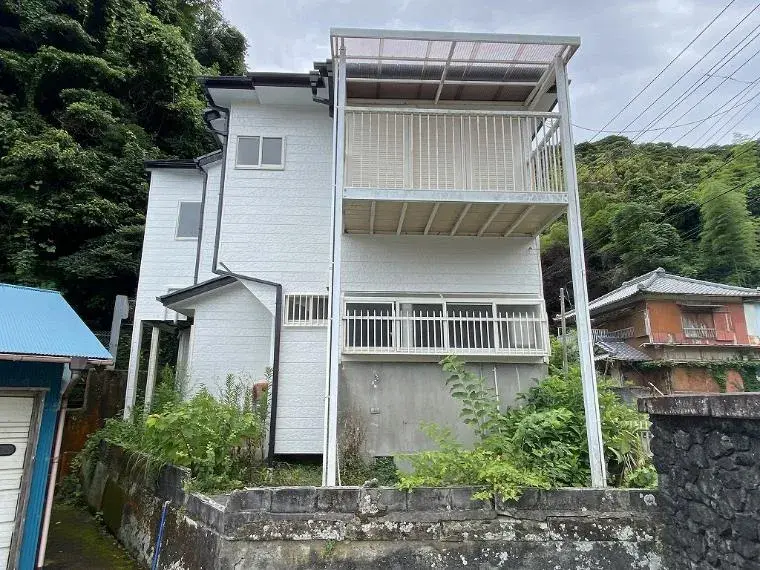 Slide 4