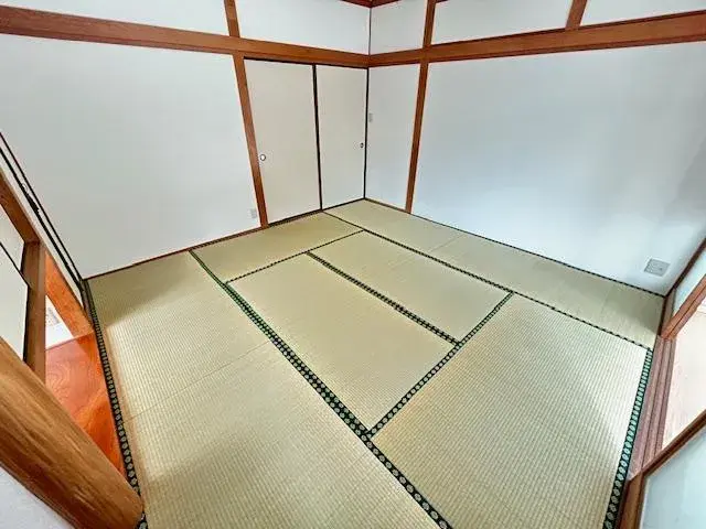 Slide 4
