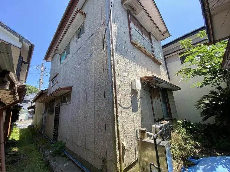 Slide 4