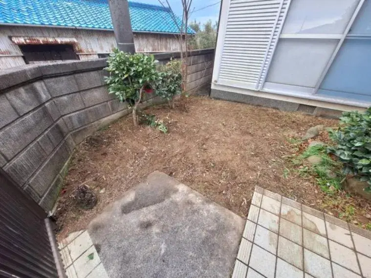 Slide 4