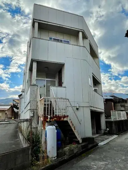 Slide 4