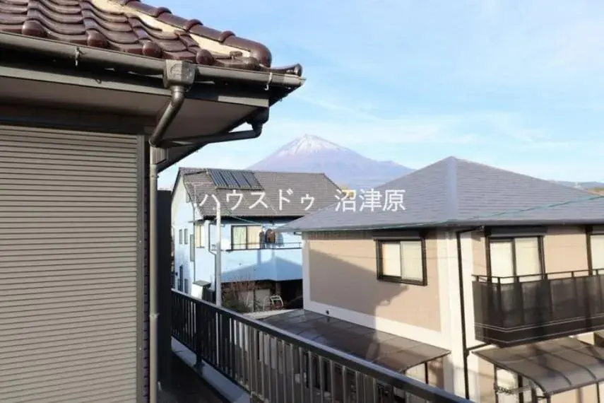 Slide 4
