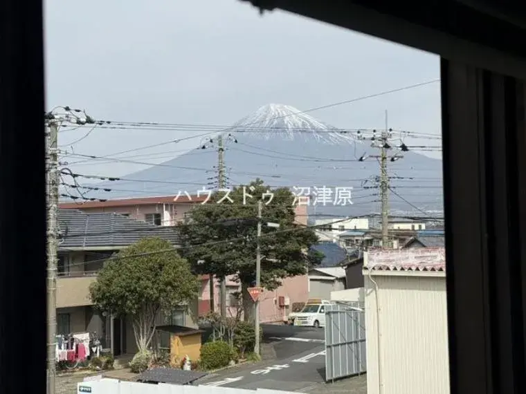 Slide 4