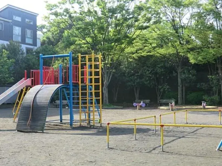 Slide 32