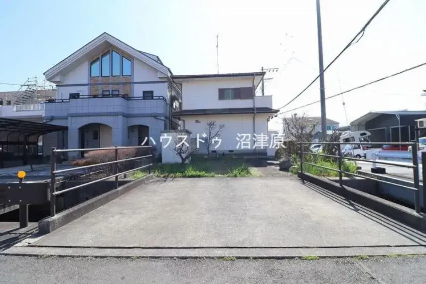 Slide 4