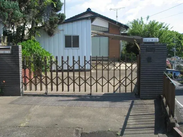 Slide 0