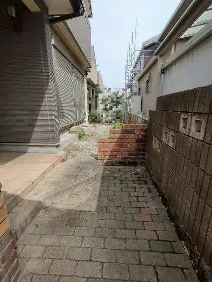 Slide 4