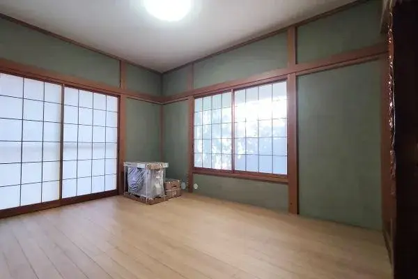 Slide 4