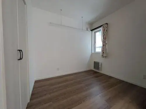 2-Story Walk-in Closet Property Sapporo Hokkaido (5)