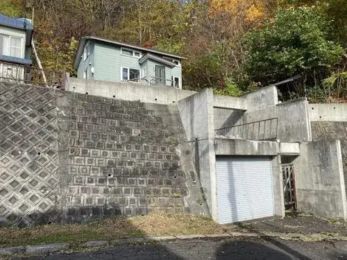Slide 4