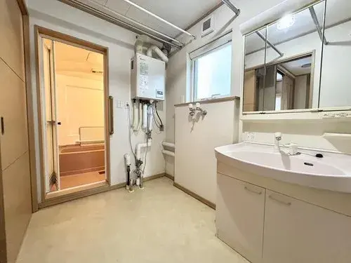 Hokkaido Sapporo 3 Bedroom Property (14)