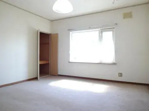 2-Story House Hakodate City Hokkaido (3)