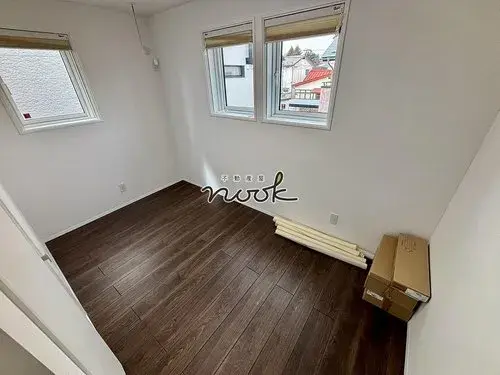 2-Story House with Large LDK Towada Aomori Prefecture (6)
