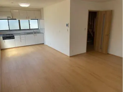 2-Story House with 15+ Tatami LDK, Tendo City, Yamagata Prefecture (1)