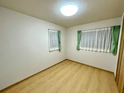 Yamagata, Yamagata City 2-Story LDK 15+ Tatami Property (2)