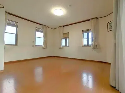 Two-Family 2-Story Home with Large LDK Koriyama City Fukushima Prefecture (2)