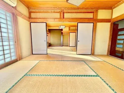 2-Story House Mobara Chiba Prefecture (1)