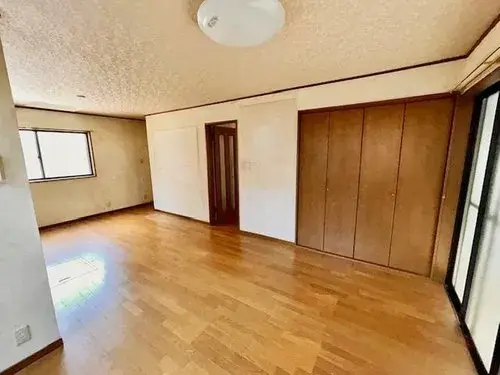 2-Story House Ichikawa Chiba Prefecture (2)