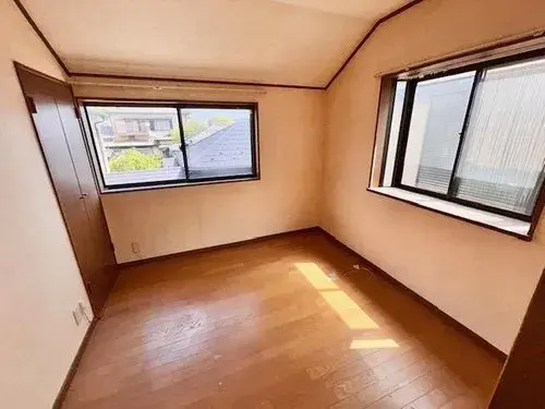 2-Story House Ichikawa Chiba Prefecture (5)